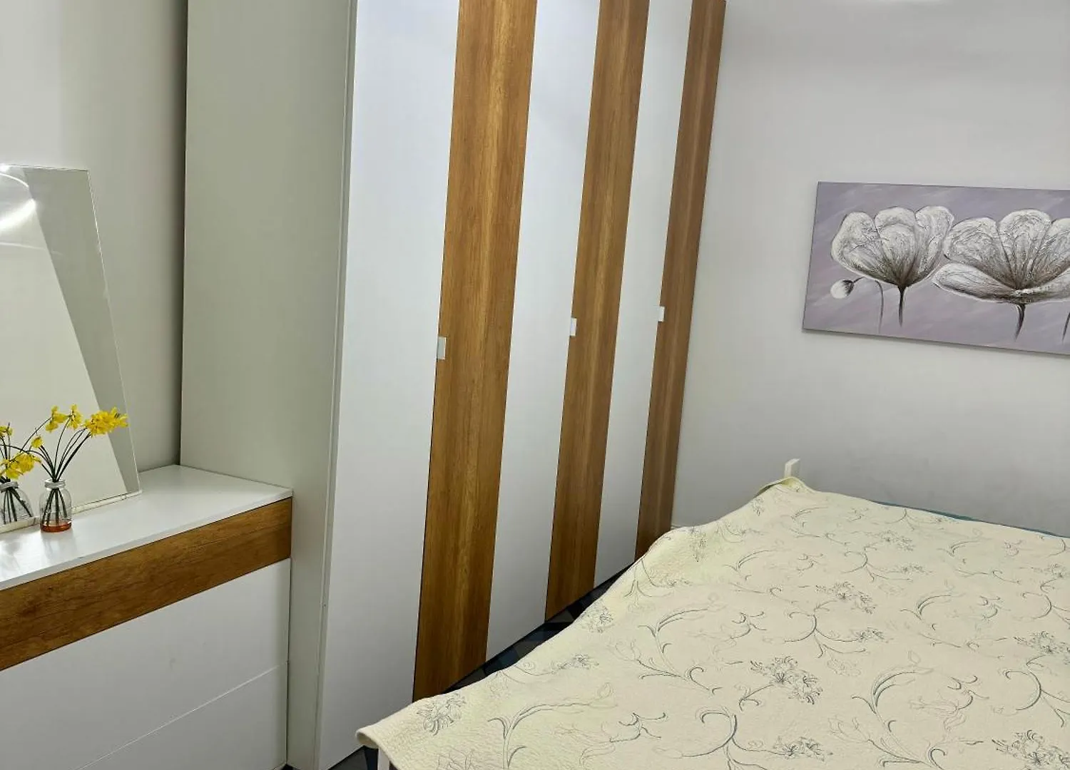 Lovely Apartment In The Center Tirana Albania